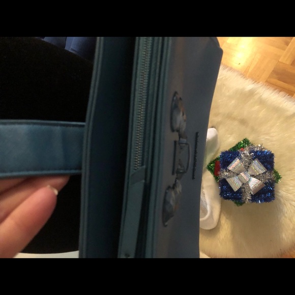 UNITED BENETTON blue small crossbody purse - Picture 9 of 10